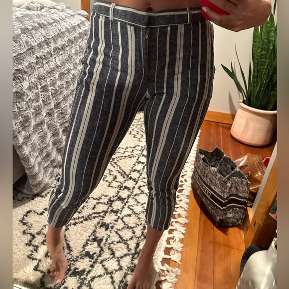 Banana Republic Capris - Picture 7 of 9